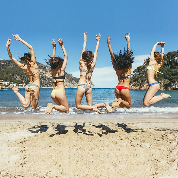15colgadasdeunapercha-bikinis-bañadores-swimwear-swimsuits-verano-summer-2015-lia-swimwear-3